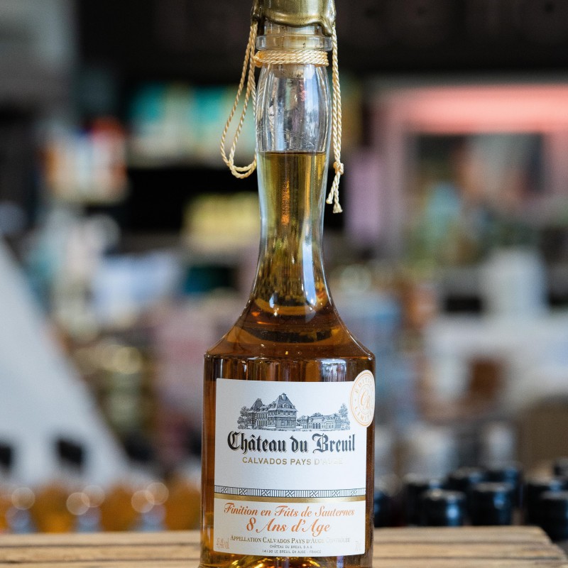 Calvados Château du Breuil 8ans, AOC Pays d'Auge affiné en fûts de Sauternes 43,4% 70cl